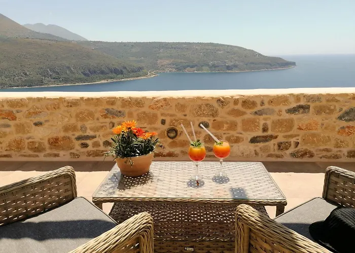 Akrolithi Boutique Hotel & Suites